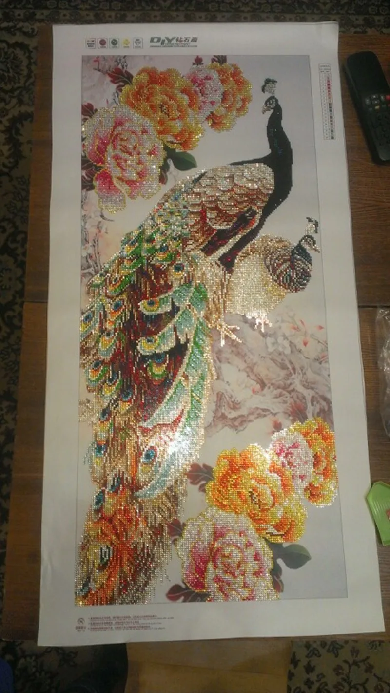 2022 hot sale fashion 5D crystal round diamond painting cross stitch diamond embroidery needwork paste two peacocks for gift zx