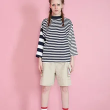 Весенние свободные Футболки для женщин мультфильм Вышивка модные женские туфли Футболки-топы синий в полоску stitchingthree четверти О-образным вырезом дамы Футболки для женщин