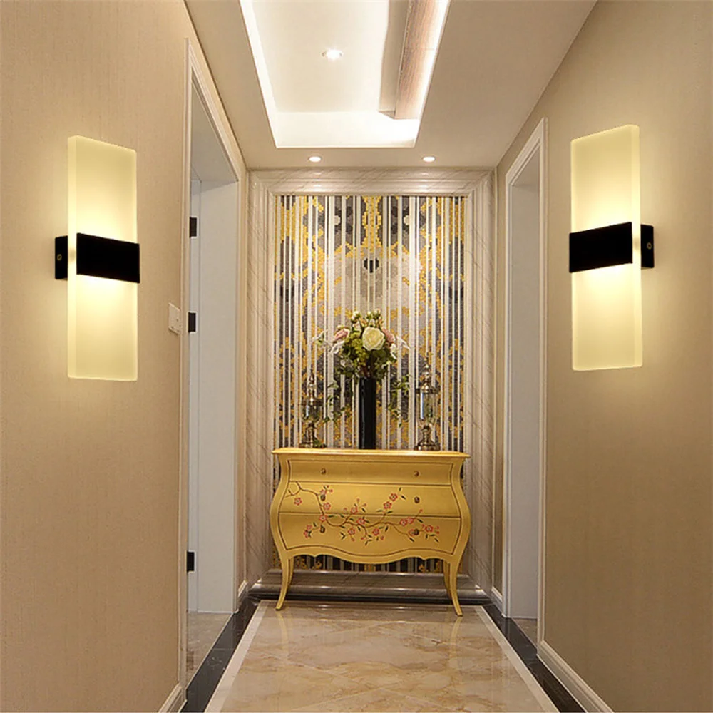 Светильники в коридор. Led wall lamps wb7031. Светильник в прихожую. Освещение в коридоре. Бра slv 151914 barro.