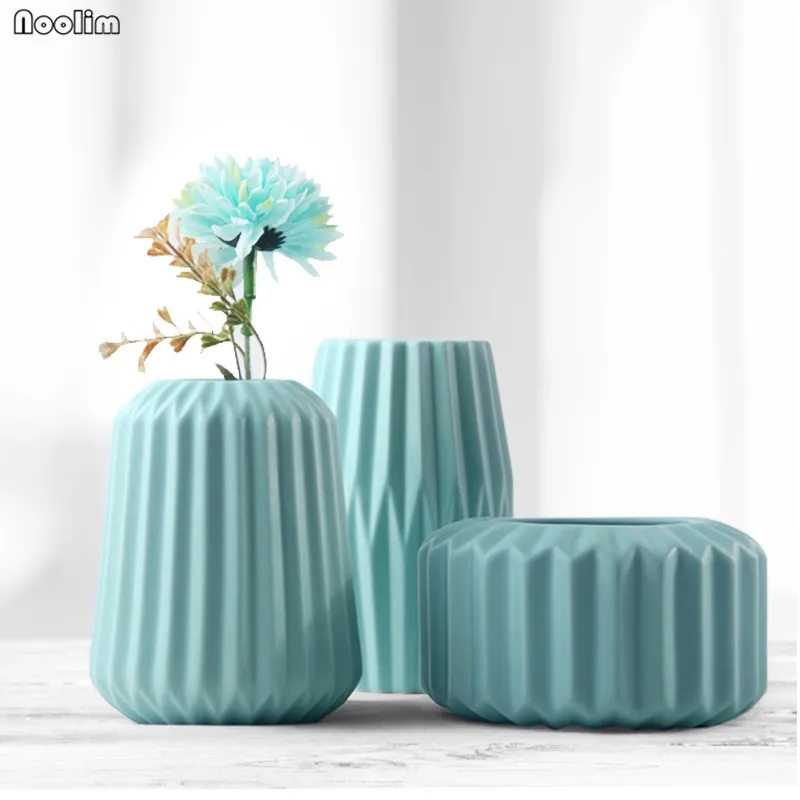 

Modern European Style Fashion Creative Origami Vases Ceramic Simple Tabletop Vase Home Living Room Decoration Flower Container