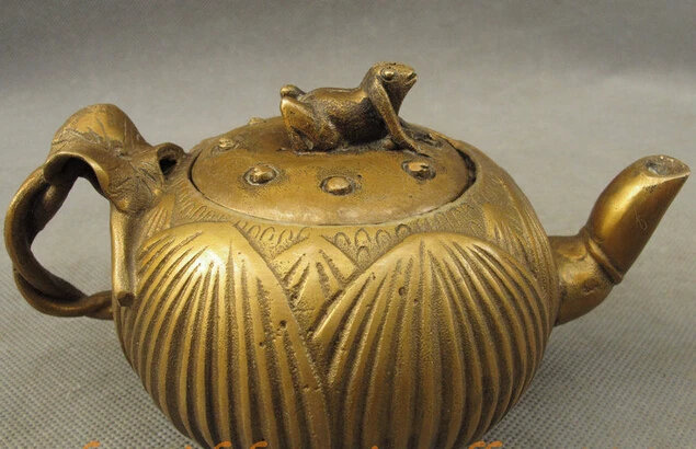 

bi002829 Chinese Auspicious Bronze FengShui Jump Frog Lotus Leaf Statue Wine Pot Teapot