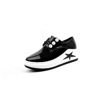 

The spring and autumn period and the type of pearl pearl with leisure shoes size code 31 18313-45 leather students thick soles