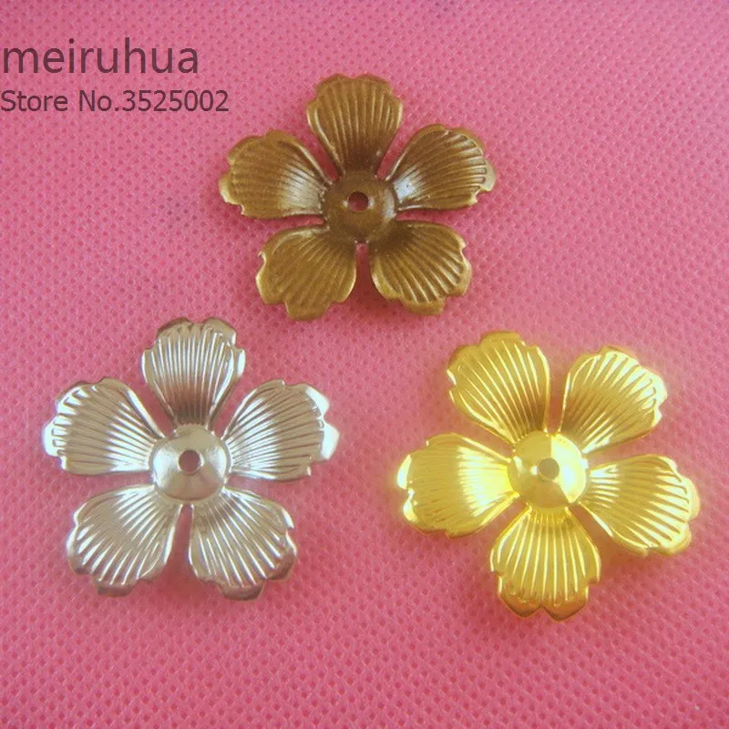

20 pieces / lot 32mm Metal Filigree flower Slice Charms base Setting Jewelry DIY Components Findings07569