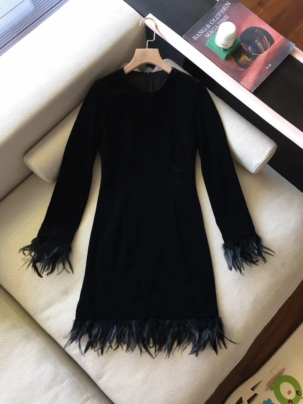 2018 autumn winner dress women feather velvet long sleeve dress ddxgz3