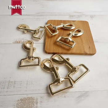 

20pcs/lot DIY Dog leash environmental golden 30mm metal key chain Metal clip Dog Clasp Metal Hook Hardware lobster buckle PK-30G