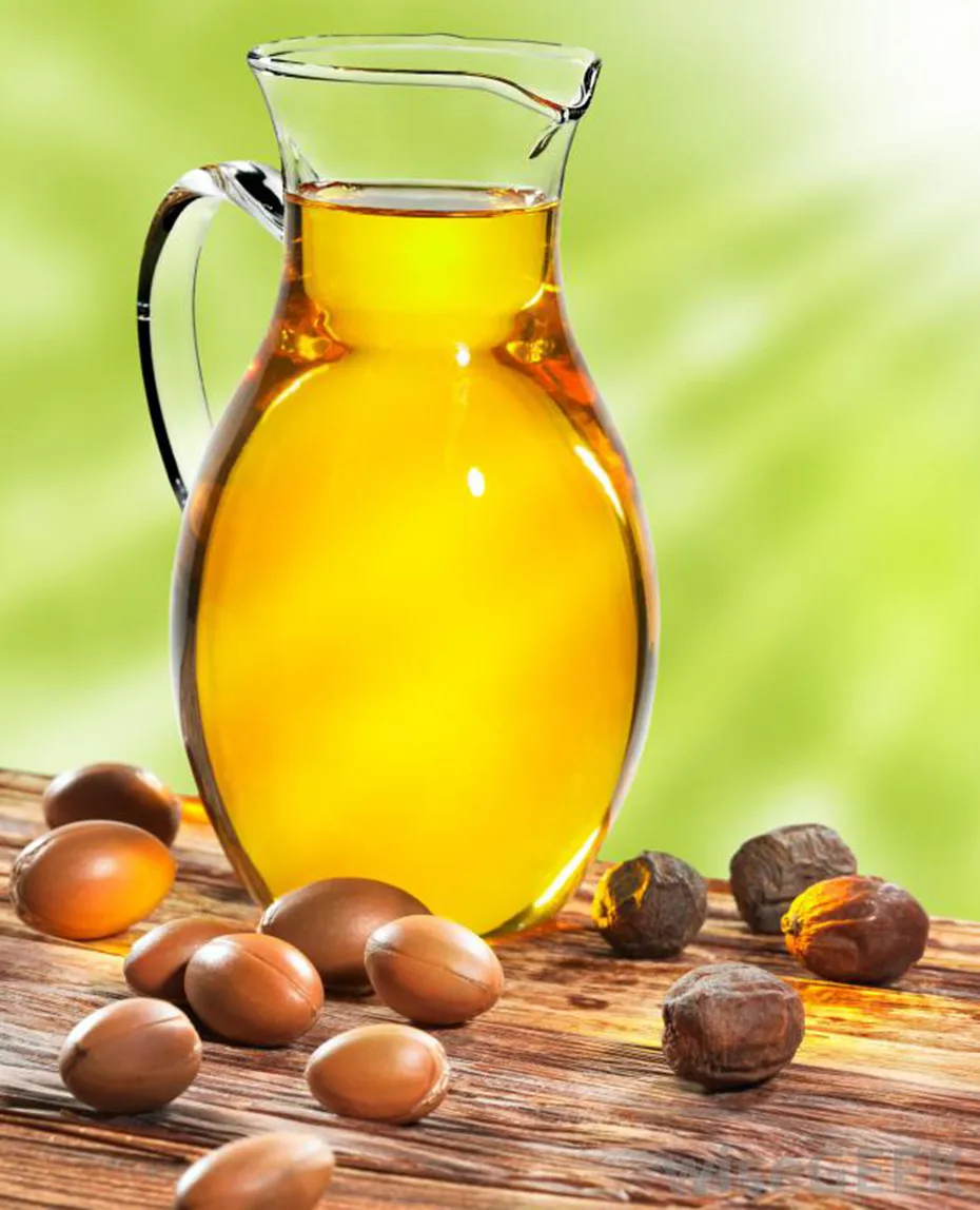 a10ab-argan-oil-and-nuts (1)