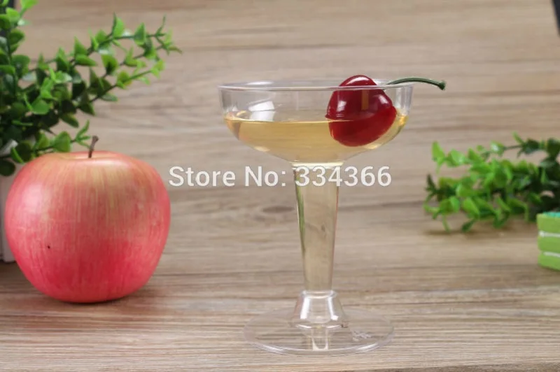 

60PCS/lot 4.5OZ Disposable Hard Plastic Champagne Glass Cup Plastic Martini Cup 120ml Wine Cup Festival Wedding Decoration