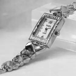FW887B новый блестящий серебристый ремешок Прямоугольный Белый Циферблат Дамы Для женщин часы-браслет