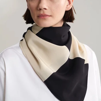 

2019 new fall black and white plaid women silk scarf