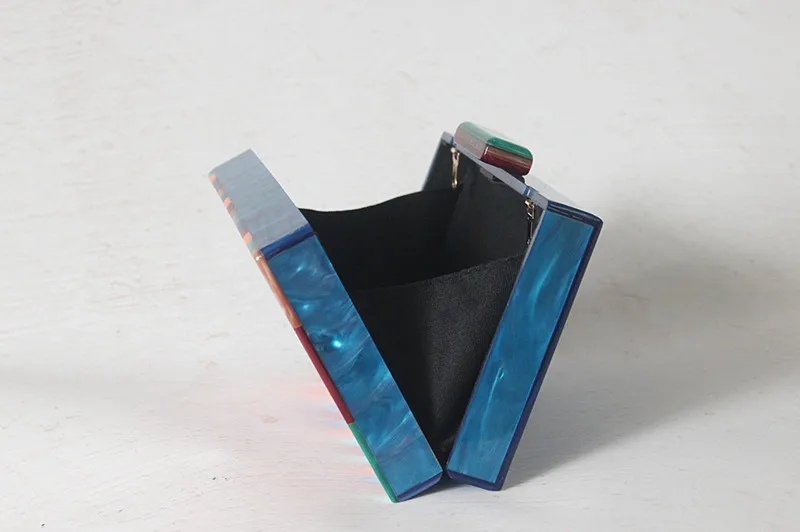 Keevip Spliced Color Striped Acrylic Clutch Bag InSide View