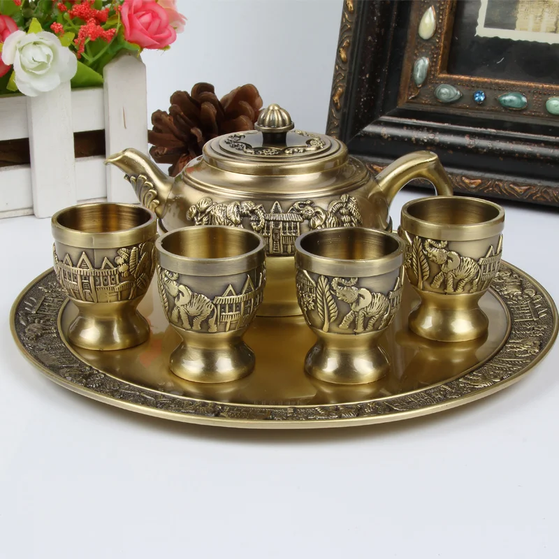 

Retro Luxury Bronze Copper Vodka Wine Brandy Snifters Goblet Hip Flask Tray Engraving Shot Cup Barware Figurines Home decoration
