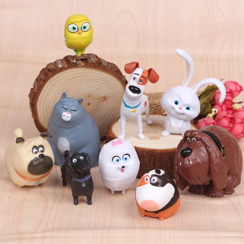 Dog Watches Secret Life Of Pets Dog Watches Secret Life Of Pets
