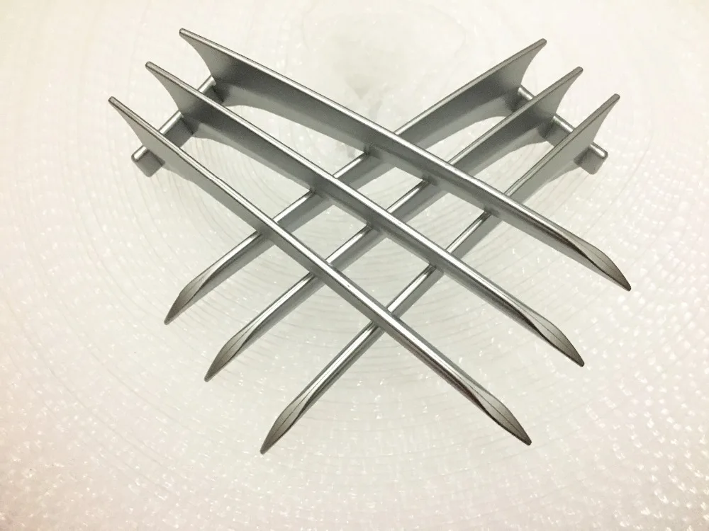 

2PCS Wolf claws for Adlut Children's version Hard Plastic Weapons Cosplay The Props+Necklace