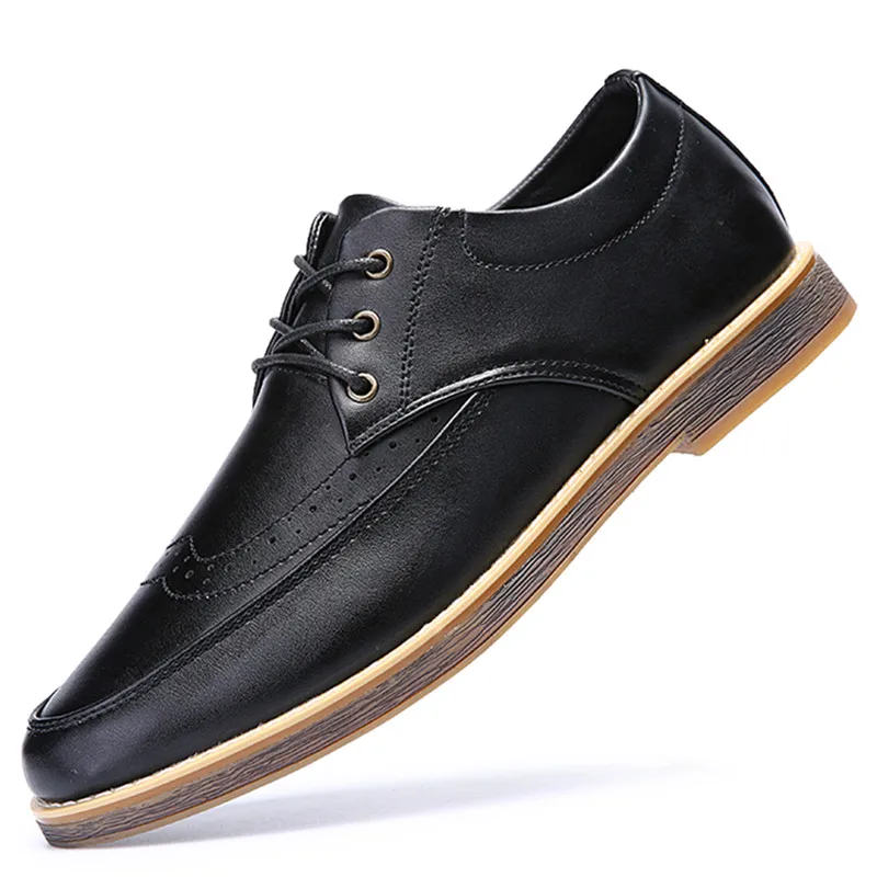 

British style 2016 Spring New Genuine Leather Men Shoes Brogue Lace-Up Retro Bullock Business Oxfords Flat Men Casual Shoes