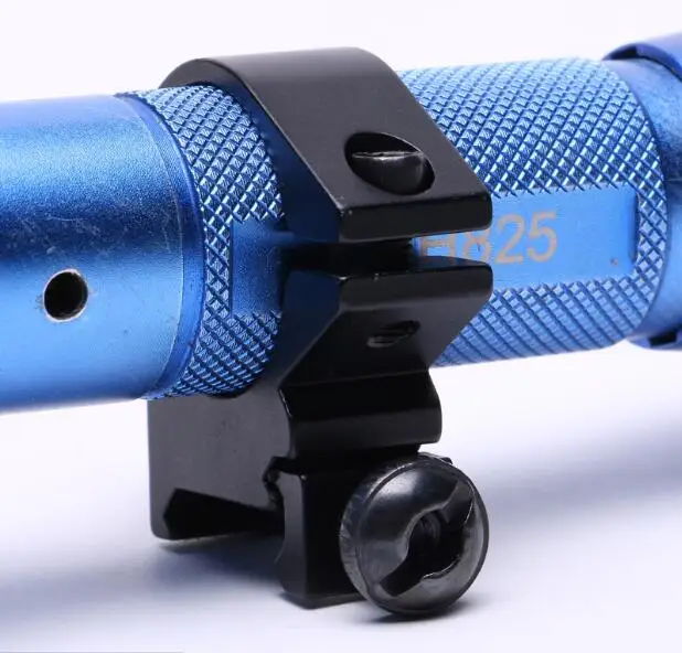 

Laser Slingshot Flashlight Clip of Night Hunting Lighting Shooting Essential Judge 5 Slingshot Accessories Outdoor Games Tools