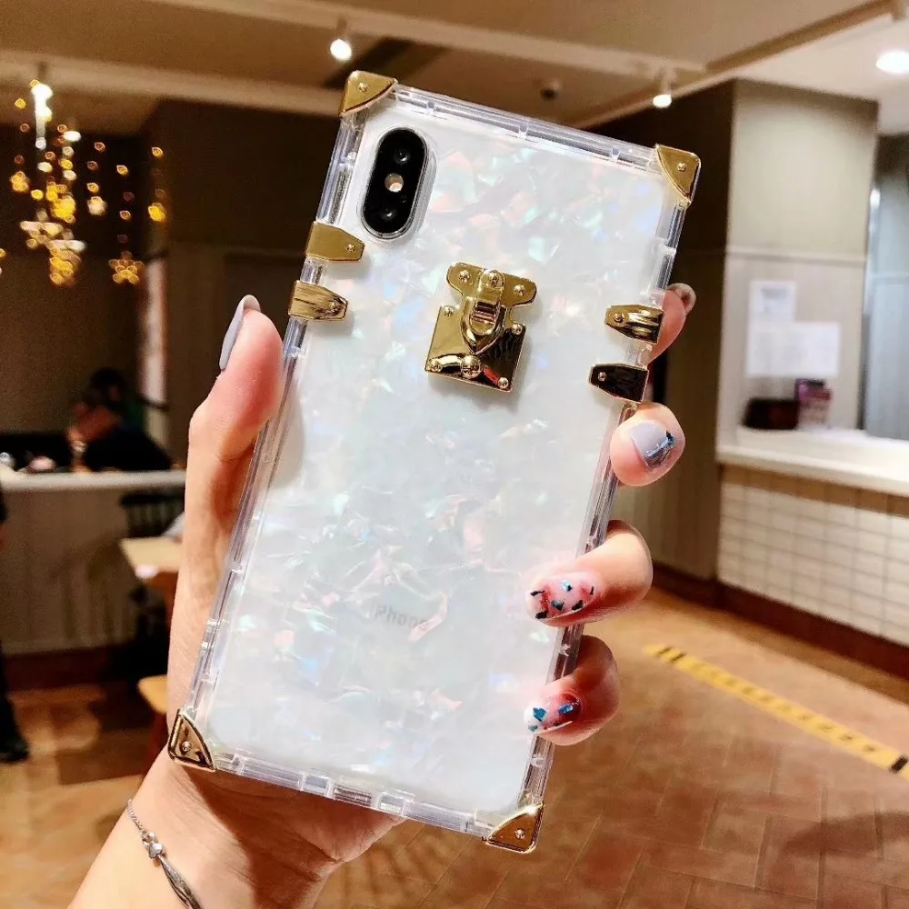 

Luxury Square Clear TPU Case For iPhone 11 Pro MAX X XS Max XR 6 7 8 Plus Soft Silicone TPU Bling Metal Conch Cover Capa Funda