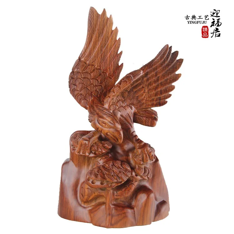 

The eagle red pear wood real realize the ambition of wood craft boutique creative animal Home Furnishing desktop jewelry ornamen