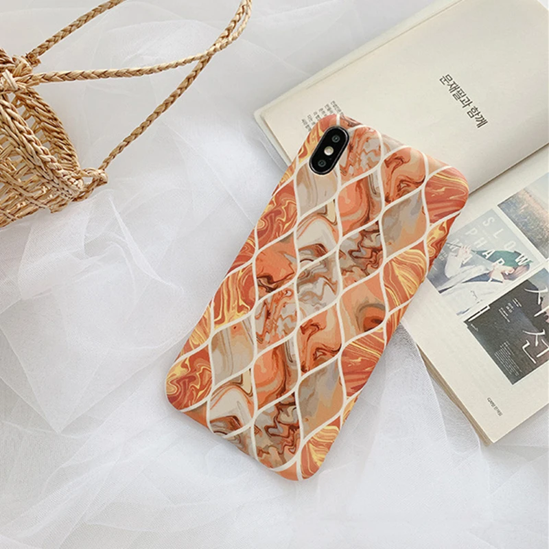 

BONVAN For iPhone X XR XS Max Case soft Fashion Spiral pattern Protection Back Funda For iPhone 6 6s 7 8 Plus Phone Cover Coque