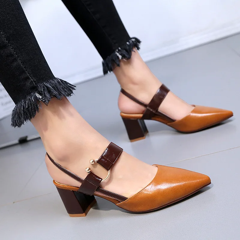 

Women's thick-bottom retro women's shoes sandals Baotou pointed high-heeled shoes set of feet sandals