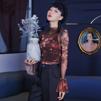 

2019 spring New Women long sleeve elegant retro perspective bottoming print top shirt