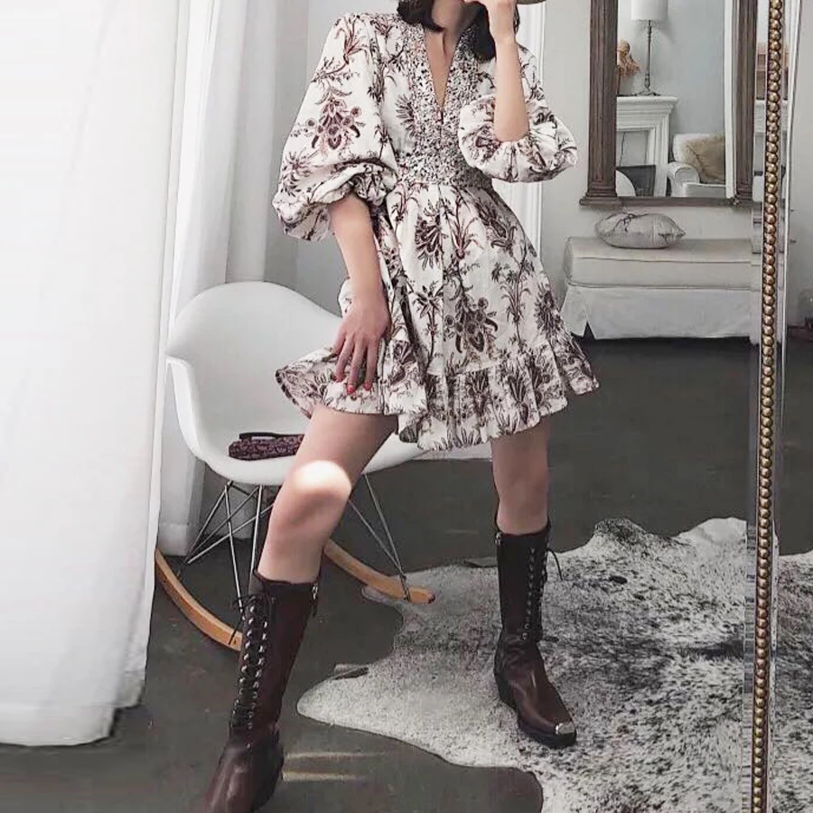 

2019 Boho dress vintage Beige floral print sexy v-neck lantern sleeve spring summer splice lace women party beach wear robe