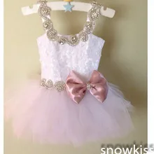 Милое розовое кружевное бальное свадебное платье с кристаллами и бантом для маленьких девочек нарядные красивые детские платья с бисером и пуговицами для малышей