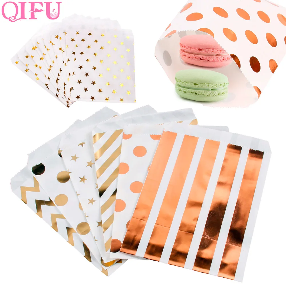 QIFU 25pcs Candy Bag Kraft Paper Popcorn Bag Wavy Stripes Christmas Goodie Bags Printed Paper Treat Bags Wedding Birthday Decor