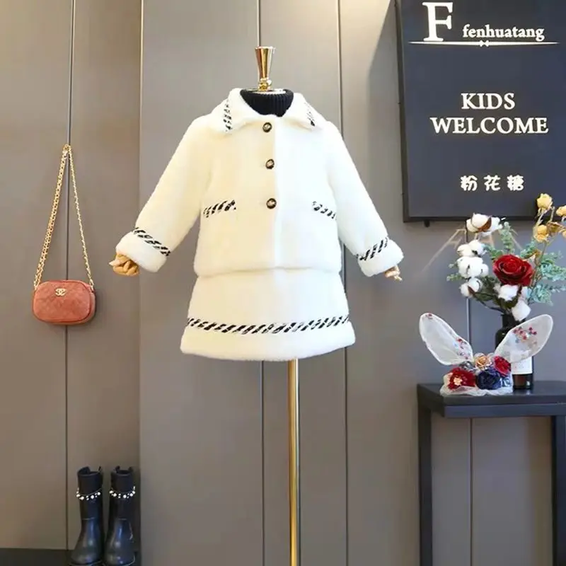 

Girls suit 2018 winter new girls imitation velvet princess jacket with quilted skirt two sets thick