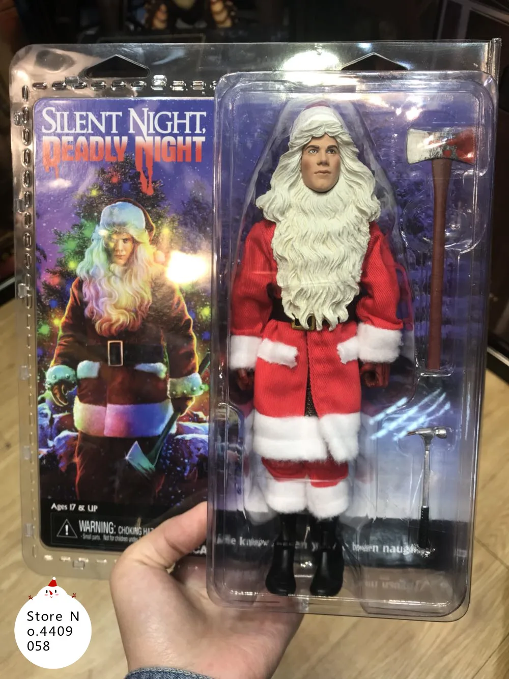 

NECA Fiber Cloth Retro Series Christmas Night Silent Night Deadly Night Killer Movie Alloy Action Figure Model Toy