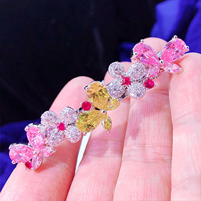 

Accesorios de pelo de mariposa de zircon colorido tocado simple salvaje un clip hembra
