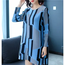 Летняя модная футболка с длинными рукавами и круглым воротником с геометрическим принтом, новая футболка