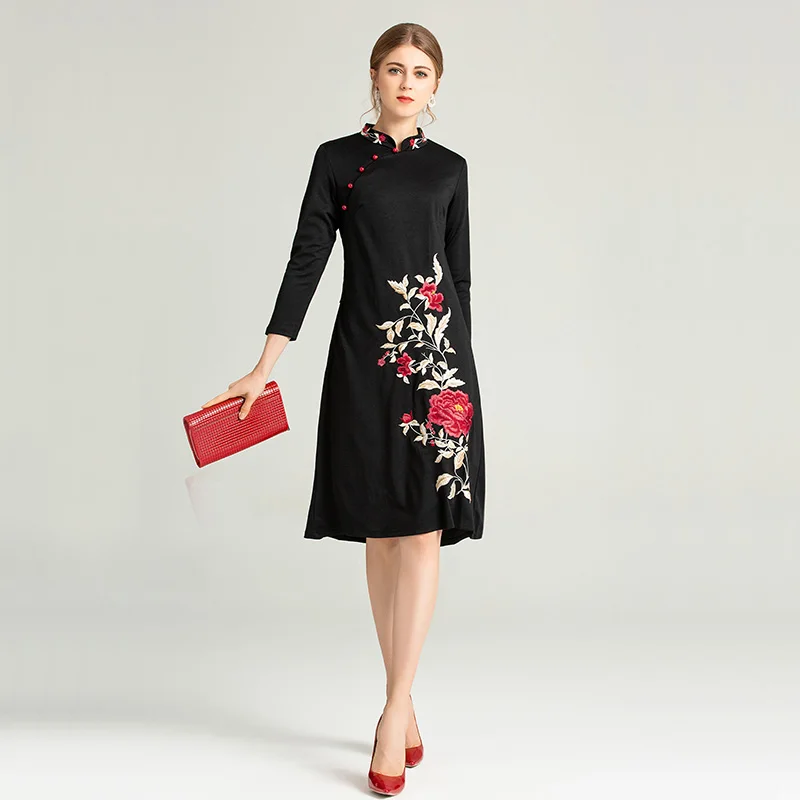 

2019 spring autumn new Woman Vintage embroidered dress female national style large size long cheongsam dress elegant Vestidos