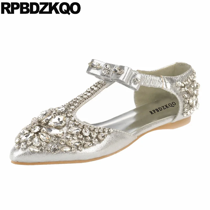 flats with bow strap