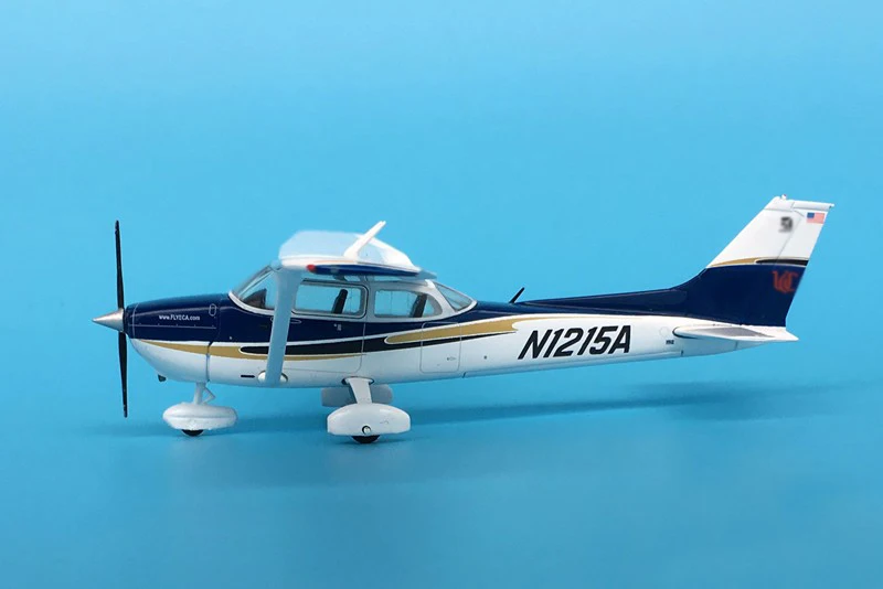 

Gem GJ 1/72 GGGCES 007 Cessna 172 General Aircraft N1215A Alloy Collection Model