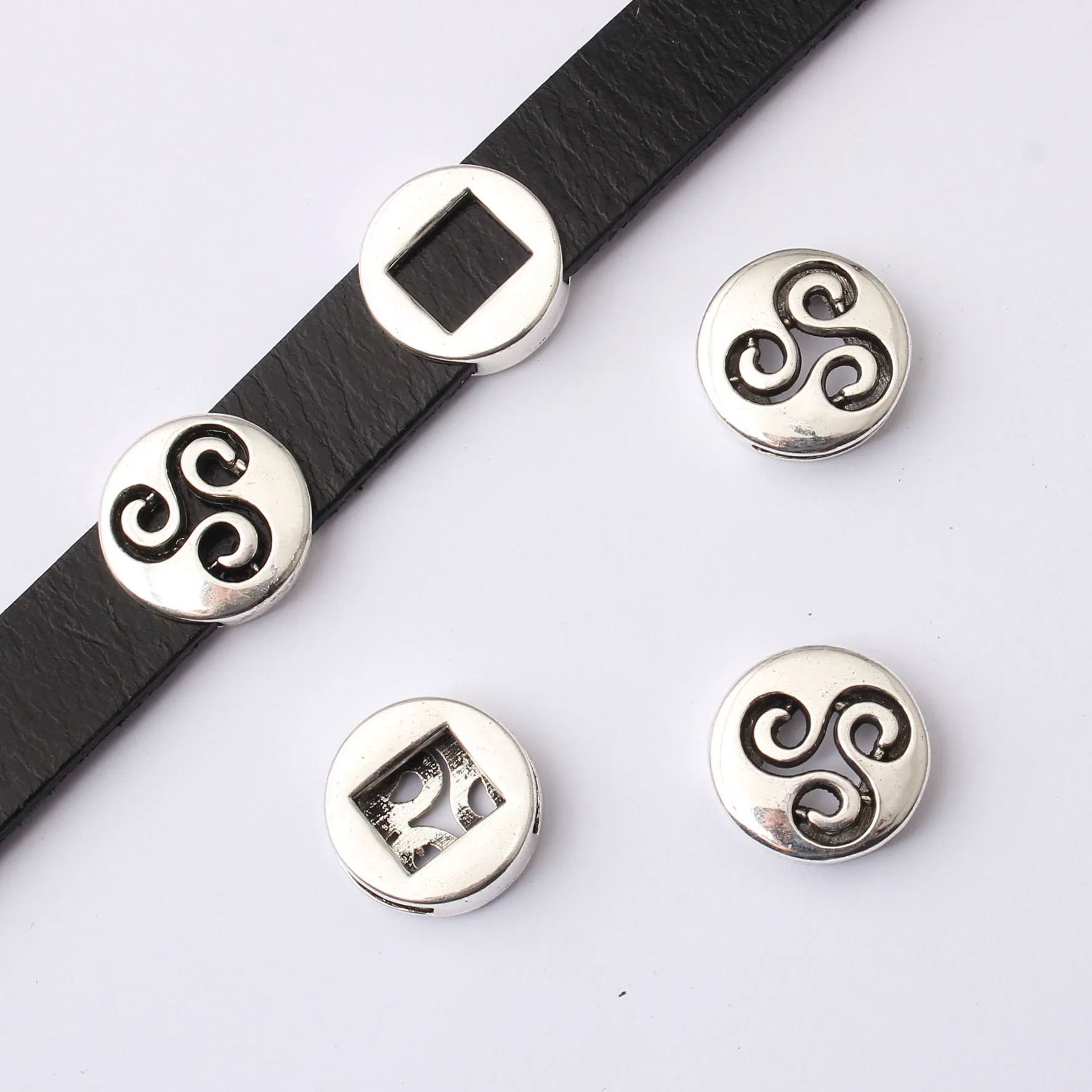 

20pcs Antique Silver Triskele Triskelion Triple Spiral Slider Spacer Beads For 13mm Flat Leather Cord Jewelry Making Findings