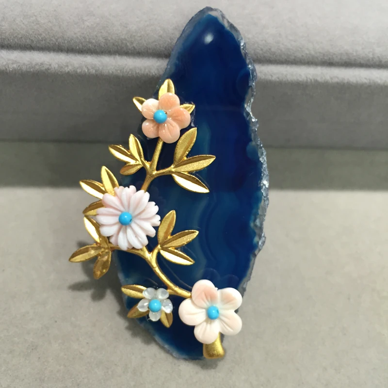 

Natural Semi-precious Stone Brooch Pins Blue color Brooch With Shell Flower Pins Free Shipping