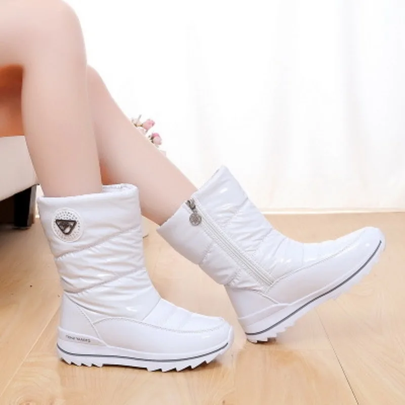 

Snow boots female thick bottom tube waterproof autumn and winter new outdoor warm flat cotton shoes student women's boots