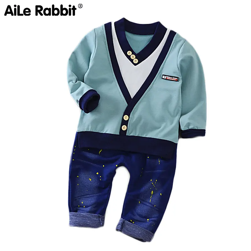 

AiLe Rabbit 2018 New Boy Fashion Suits T-shirt and Pants 2 Sets of Children's Wear Set Fake Two-piece V-neck Cowboy Suit