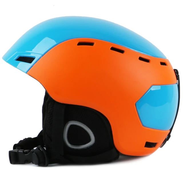 US $32.60 High Quality Men Women Skiing Helmet Ultralight Skating Helmet Integrally-molded Safety Skateboard 