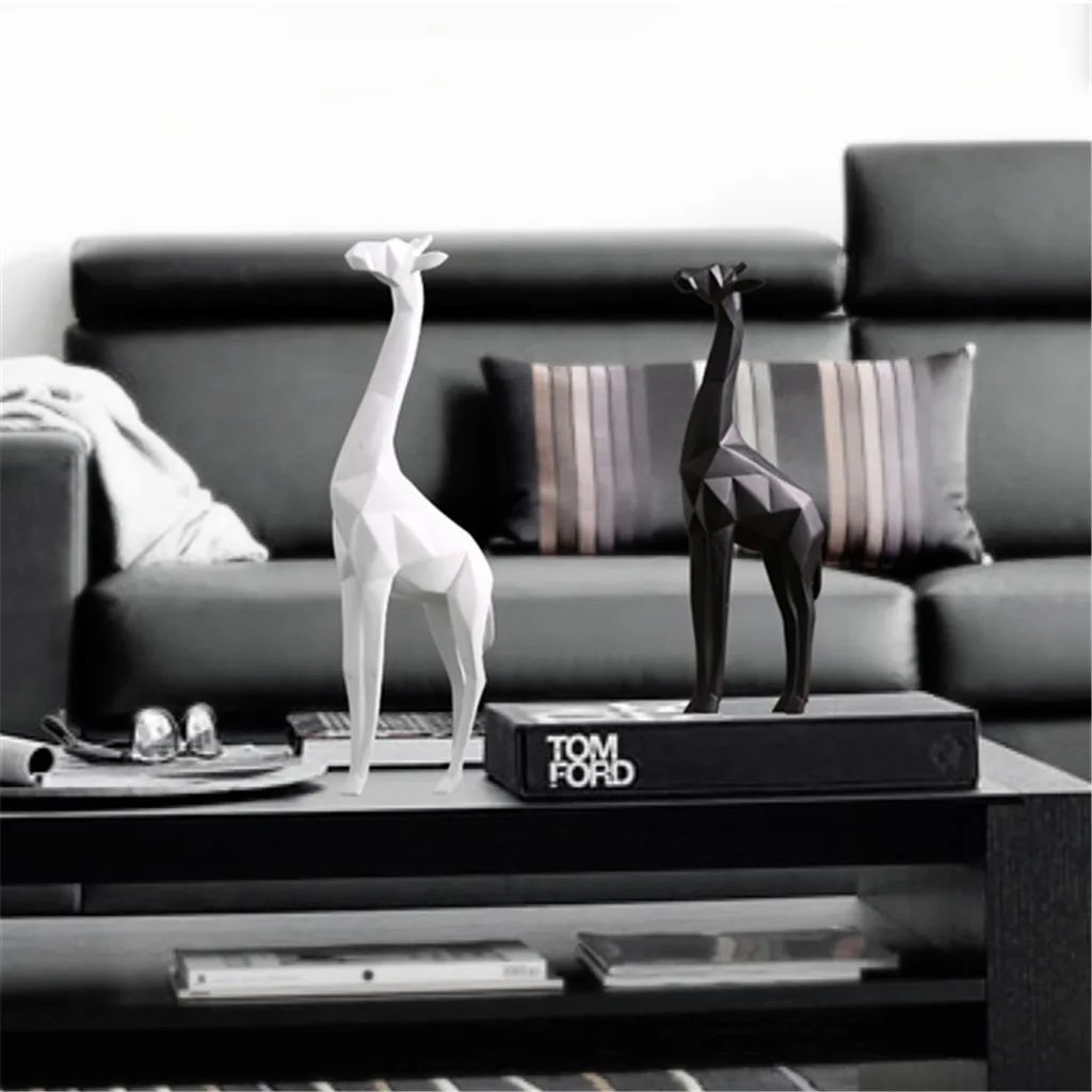 2Pcs Modern Nordic Giraffe Figurine Standing Sculpture Table Ornament Home Decor