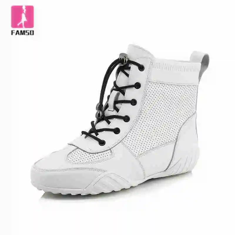 

FAMSO 2019 Shoes Heels Women Boots Lace-up Off White soft and breathable Flats Heels Martin Boots Genuine Leather Dames Sneaker