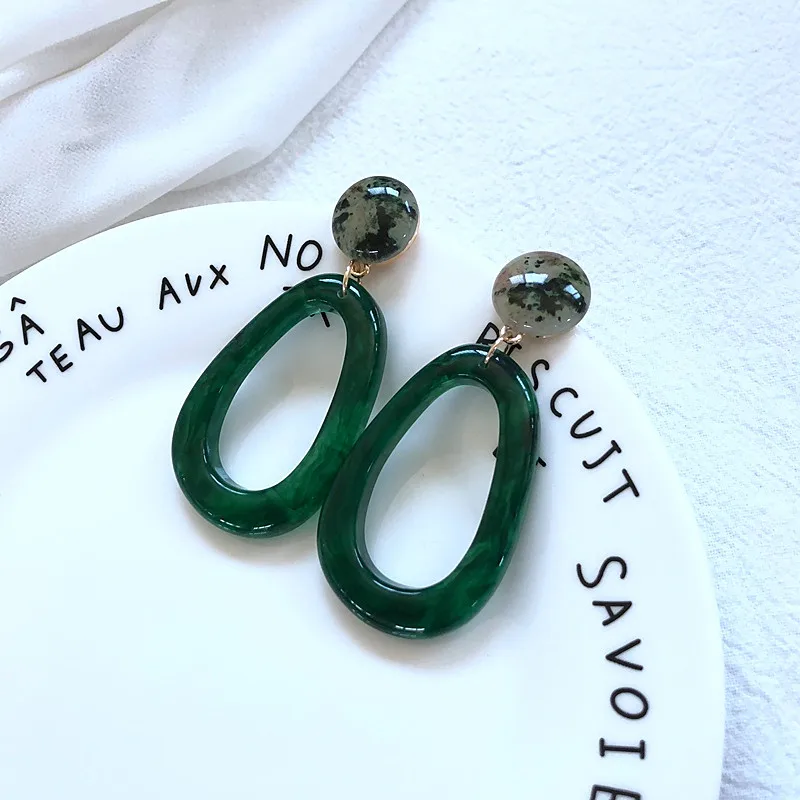 

Free Shipping New Sweet Design Geometric Resin Purple Green Elegant Earring