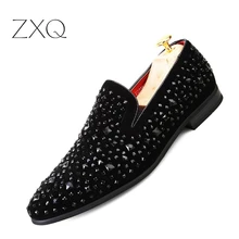 Новинка; кисть в виде одуванчиков; кожаные туфли на плоской подошве; модные мужские лоферы со стразами; модельные туфли; мужские повседневные туфли с острым носком и стразами