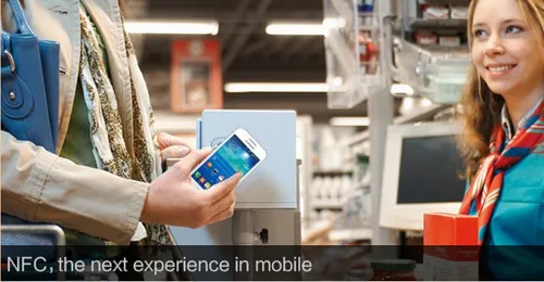 무료 배송 100 개/몫 NFC 태그 NTAG216 NFC 포럼 모든 NFC 전화 사용 가능한 NFC 접착제 레이블 4