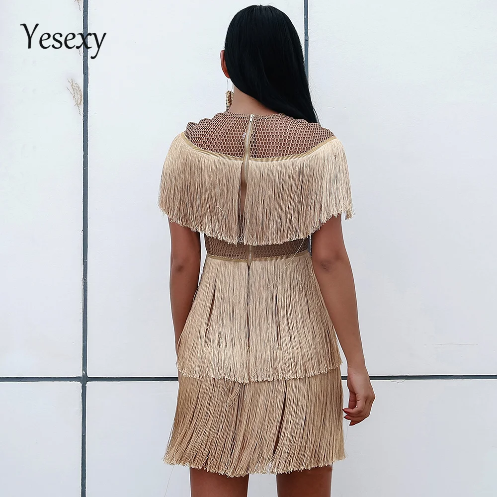 Женское платье с о вырезом Yesexy облегающее коротким рукавом и кисточками