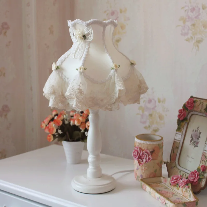 

European white cloth art lamp Princess Room Girl Bedroom children room desk lamp field small fresh lace table lamp