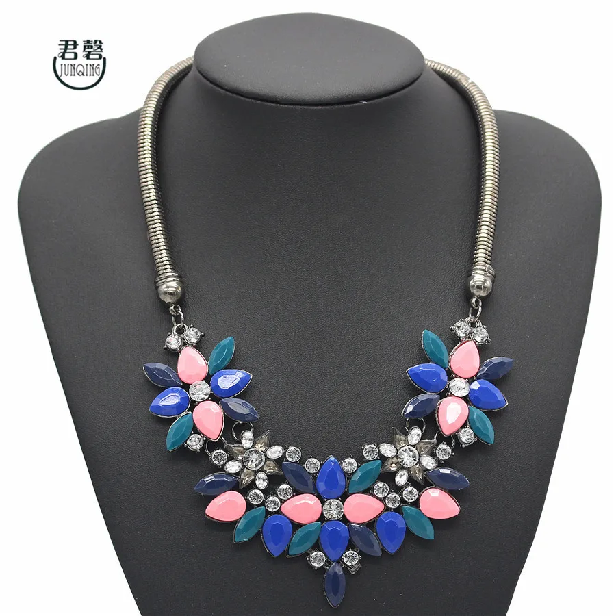 Europe Brand Necklace Women Luxury Big Gems Flower Pendant Necklace