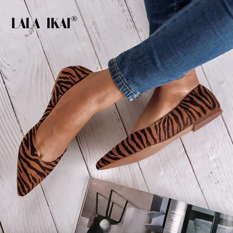 

LALA IKAI Zebra Pattern Women Flats Spring Summer Slip-On Flat Shoes Pointed Toe Sapato Feminino Drop-shipping 014A3471-45