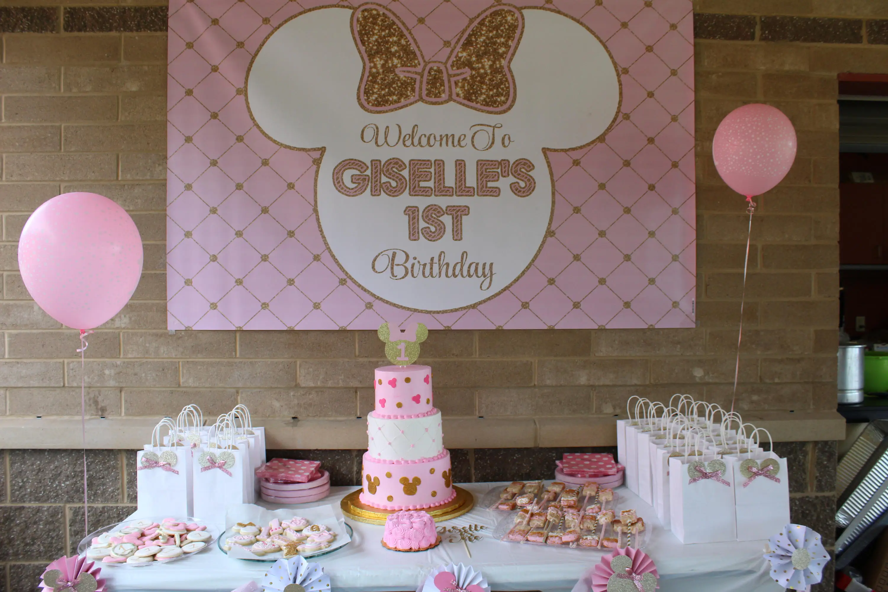 

custom Minnie Birthday Pink And Gold background High quality Computer print party backdrop