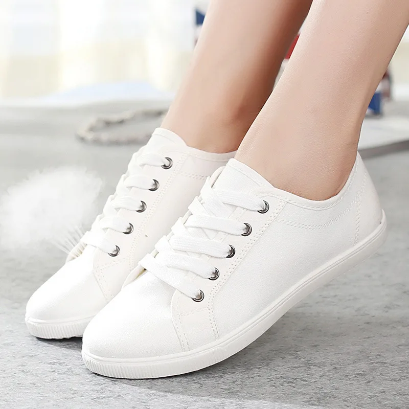 trendy white shoes for women